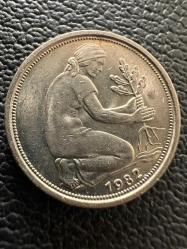 Almanya 50 Pfennig, 1982 Darphane işareti 