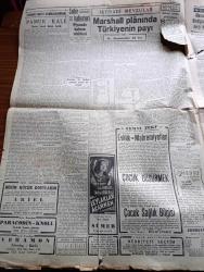 Cumhuriyet Gazetesi - 4 Ekim 1948 - Zararlı Bir Siparişin Hazin İtirafı Yazan Abidin Daver Köşe - Peyklerde Komünistler Birbirini Temizliyorlar - Tito Yugoslav Halkına Radyo İle Hitap Ediyor Fotoğraf - Demokrat Parti'nin Adapazarı Mitinginde Şiddetli Nutuklar Söylendi - Dün İnönü Stadında İlk Defa Yapılan Karakucak Güreşleri - Ekonomi Bakanı Cavit Ekin Ramanda - Şehir Orkestrasının Şefi Cemal Reşit Bu Yılki Musiki Hareketlerini Anlatıyor - Mercan Yokuşunda 30 Senedir İstimlak Bekleyen Dükkanlar - Pamukkale Yazan İsmail Habib Sevük - Marshall Planında Türkiye'nin Payı Yazan Doktor Nizamettin Sav - Dar Yol Yazan Peride Celal Yazı Dizisi - Yüce Divan Kararını Yarın Verecek - Moskova'da Kordiplomatiğe Karşı Tedbir - Futbol Kulüpleri Kontrola Hazır - 1948 1949 Yunus Nadi Mükafatı Atatürk'e Ait Bir Hatıra - Sanatkar Hüseyin Mat Gecesi Şehzadebaşı Turan Sinema Tiyatrosunda - Bugünkü Radyo Programı