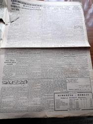 Cumhuriyet Gazetesi - 4 Ekim 1948 - Zararlı Bir Siparişin Hazin İtirafı Yazan Abidin Daver Köşe - Peyklerde Komünistler Birbirini Temizliyorlar - Tito Yugoslav Halkına Radyo İle Hitap Ediyor Fotoğraf - Demokrat Parti'nin Adapazarı Mitinginde Şiddetli Nutuklar Söylendi - Dün İnönü Stadında İlk Defa Yapılan Karakucak Güreşleri - Ekonomi Bakanı Cavit Ekin Ramanda - Şehir Orkestrasının Şefi Cemal Reşit Bu Yılki Musiki Hareketlerini Anlatıyor - Mercan Yokuşunda 30 Senedir İstimlak Bekleyen Dükkanlar - Pamukkale Yazan İsmail Habib Sevük - Marshall Planında Türkiye'nin Payı Yazan Doktor Nizamettin Sav - Dar Yol Yazan Peride Celal Yazı Dizisi - Yüce Divan Kararını Yarın Verecek - Moskova'da Kordiplomatiğe Karşı Tedbir - Futbol Kulüpleri Kontrola Hazır - 1948 1949 Yunus Nadi Mükafatı Atatürk'e Ait Bir Hatıra - Sanatkar Hüseyin Mat Gecesi Şehzadebaşı Turan Sinema Tiyatrosunda - Bugünkü Radyo Programı