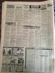 YENİ SABAH GAZETESİ 14 TEMMUZ 1961 YIL :24 SAYI :8021---Seçim tarihi :15 Ekim : Orgeneral Gürsel in Başkanlığında toplanan Milli Birlik Komitesi ,Seçim tarihini tespit etti --Güney hududundaki köyler boşaltılıyor ---AP ve YTP birleşme imkanları arıyor ---Lise mezunlarının yedek polis olması  tenkidlere uğradı --Egesele göre Başgilin  yeri parmaklıkların arasıdır ---Bir ders daha :Siyavuşgil ---Radyo Programları ---Karnından çocuk yerine ur çıktı --İran da ki seçimin gecikmesini Milli Cephe  tenkit ediyor ---Gureba Hastanesinde bir hasta kendini astı ----Can  İtalya da oynayacağım dedi ---Fenerbahçe  Can ın transferine razı --Metin dün gece alanda tezahüratla karşılandı ---Kırkpınar Güreşleri ,bu sabah törenle başlıyor --Talat nihayet Galatasaraylı oldu ---Nihat Erim  CHP li olarak kalacağım dedi ---Kayseri Cezaevi  tanzim ediliyor ---Bölükbaşı Çankırı da konuştu --Toplantıda ,Halk Oyunda alınan neticeler de gözden geçirildi --Plajda eski karısını bıçakladı ---