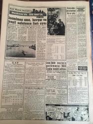 YENİ SABAH GAZETESİ 14 TEMMUZ 1961 YIL :24 SAYI :8021---Seçim tarihi :15 Ekim : Orgeneral Gürsel in Başkanlığında toplanan Milli Birlik Komitesi ,Seçim tarihini tespit etti --Güney hududundaki köyler boşaltılıyor ---AP ve YTP birleşme imkanları arıyor ---Lise mezunlarının yedek polis olması  tenkidlere uğradı --Egesele göre Başgilin  yeri parmaklıkların arasıdır ---Bir ders daha :Siyavuşgil ---Radyo Programları ---Karnından çocuk yerine ur çıktı --İran da ki seçimin gecikmesini Milli Cephe  tenkit ediyor ---Gureba Hastanesinde bir hasta kendini astı ----Can  İtalya da oynayacağım dedi ---Fenerbahçe  Can ın transferine razı --Metin dün gece alanda tezahüratla karşılandı ---Kırkpınar Güreşleri ,bu sabah törenle başlıyor --Talat nihayet Galatasaraylı oldu ---Nihat Erim  CHP li olarak kalacağım dedi ---Kayseri Cezaevi  tanzim ediliyor ---Bölükbaşı Çankırı da konuştu --Toplantıda ,Halk Oyunda alınan neticeler de gözden geçirildi --Plajda eski karısını bıçakladı ---