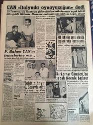 YENİ SABAH GAZETESİ 14 TEMMUZ 1961 YIL :24 SAYI :8021---Seçim tarihi :15 Ekim : Orgeneral Gürsel in Başkanlığında toplanan Milli Birlik Komitesi ,Seçim tarihini tespit etti --Güney hududundaki köyler boşaltılıyor ---AP ve YTP birleşme imkanları arıyor ---Lise mezunlarının yedek polis olması  tenkidlere uğradı --Egesele göre Başgilin  yeri parmaklıkların arasıdır ---Bir ders daha :Siyavuşgil ---Radyo Programları ---Karnından çocuk yerine ur çıktı --İran da ki seçimin gecikmesini Milli Cephe  tenkit ediyor ---Gureba Hastanesinde bir hasta kendini astı ----Can  İtalya da oynayacağım dedi ---Fenerbahçe  Can ın transferine razı --Metin dün gece alanda tezahüratla karşılandı ---Kırkpınar Güreşleri ,bu sabah törenle başlıyor --Talat nihayet Galatasaraylı oldu ---Nihat Erim  CHP li olarak kalacağım dedi ---Kayseri Cezaevi  tanzim ediliyor ---Bölükbaşı Çankırı da konuştu --Toplantıda ,Halk Oyunda alınan neticeler de gözden geçirildi --Plajda eski karısını bıçakladı ---