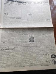 Cumhuriyet Gazetesi - 9 Ocak 1950 - Çin'deki Realite Karşısında Yazan Abidin Daver Köşe Yazısı - Asya Komünizme Karşı Tedbirler Alınıyor - Colombo Konferansı - Ticaret Filomuza Dair Gerilen Sözlü Soru - Moskova'da 3 Yıl Yazan Bedell Smith Yazı Dizisi - Rusya'yı İdare Edenler Bunların Başında Stalin'den Sonra Malenkov Geliyor - Fenerbahçe Vefa'yı Yendi Fotoğraf - Verem Savaşımızda Propagandanın Rolü Yazan Doktor Kemal Saraçoğlu - Einstein'ın Teorisi Anlaşılamadı - Sapa Yol Yazan Concordia Merrel - Sinema Artisti Tyrone Power İle Eşini Soydular - Fenerbahçe B Takımı Gol Rekoru Kırdı Fenerbahçe Şişliyi 18 0 Yendi - Galatasaray Beyoğlunu 4 2 Yendi - Ankara'da Bir Komiser Geldi Ve Küçük Tiyatronun İkinci Yıldönümü Yazan Lütfi Ay - Ölüme Doğru Yazan Agatha Christie Yazı Dizisi - 1949 un En Mühim Keşif Ve İcatları - Yeni Bulunan Radyo Teleskop Fotoğraf - 1949 1950 Yunus Nadi Mükafatı Bir Yurt Yazısı Bilecik - Çapamarka Çorbalık - Bugünkü Radyo Programı - Bulmaca - Muammer Karaca Opereti
