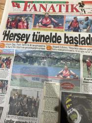 FANATİK SPOR GAZETESİ - 30 Haziran 1998 -Bergkamp-Duisburg-Gürbüz Refioğlu-Ali Yıldırım-Cengiz Kaptan-Hamza Yerlikaya-Hasan Şaş-Feridun Niğdelioğlu-Ayhan Akman-Löw-Baliç-Erıcsson-Cüneyt Karakaya-Okocha-Rüştü-Saffet-İlker-Halil İbrahim-Fenerbahçenin gönlü Siyah incilerden yana-eksen optik-Trabzonlu Abdullah-Orhan Çetin-Mehmet Tan-Hikmet Onur-Metin Aktaş-Yücel Seçkiner-İsa ertürk-Abdullah çevrim-Serena Williams-tv programı-Güven Taner-Intertoto kupası-muzuroviç-Nejat biyediç-Hamit aydın-Gaziantepsporlu Mehmet Ali-Şevket Yalaz-Affan Keçeci-Gürcan Berk-Basri Baykoç-Atıf keçeci-Faik gürses-Olgun Kömürcü-Oktay derelioğlu-Filiz Sığırcı-Romario-Turkcell-Galatasaraylı Arif-Fatih Terim-Aykut akıcı-Cengiz Kaptan