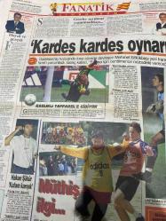 FANATİK SPOR GAZETESİ - 23 Haziran 1998 -Moldovan-Petrescu-Mehmet Bölükbaşı-Aziz yıldırım-Turgut atakol-Mehmet Ali Yılmaz-eksen optik-Necati Bilgiç-Löw-İsmail Kartal-Özay Oral-Metin Diyadin-Sergio-Baliç-Mehmet Ali Canbek-Uche-Datcu-Metin Şen-Cezmi Or Kupası-Necdet Menzir-gürbüz refioğlu-Can tanrıyar-Mehmet Tan-Kemal Adar-Yılmaz Vural-Özkan Sümer-Ali Kemal Denizci-Hikmet Onur-Ahmet Bahçıvan-Tayyar sümen-İskender Gürdöl-Shamrock Rovers-Erdinç canerler-.Hamit Aydın-Gökhan German-Ivica Zuriç-tv programı-bulmaca-erıcsson-Süleyman seba-ilhan cavcav-oktay derelioğlu-İsmet tongo-Temel Özalak-Mehmet bölükbaşı-Erol Demirkol-Hakan Şükür-Filipescu-Can uyguç-Gabriel Batistuta-Saffet susiş-Maradona-Efes Pilsen