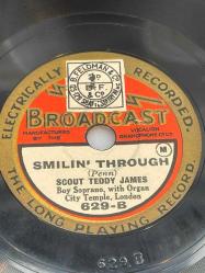 78 DEVİR TAŞ PLAK BROADCAST  ELECTICALLY   RECORDED. THE LONG PLAYING RECORD . A - SMILIN' THROUGH  B - LOVE'S OLD SWEET SONG