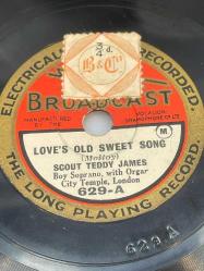 78 DEVİR TAŞ PLAK BROADCAST  ELECTICALLY   RECORDED. THE LONG PLAYING RECORD . A - SMILIN' THROUGH  B - LOVE'S OLD SWEET SONG