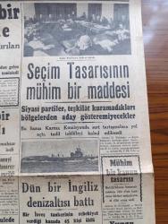 Cumhuriyet Gazetesi - 14 Ocak 1950 - Mısır'daki Seçimin Neticeleri Köşe Yazısı - Sovyet Rusya Kanlı Bir Temizlik Arifesinde - Seçim Tasarısının Mühim Bir Maddesi - Bütün Yurdu Şiddetli Bir Soğuk Dalgası Kapladı - Dün Bir İngiliz Denizaltısı Battı - Moskova'da 3 Yıl Yazan Bedell Smith Yazı Dizisi - İstanbul Valisi Fahrettin Kerim Gökay'ın Radyodaki Konuşması - Taksim'de Opera Binasının İnşaatı Durdurulmayacak - Zeynep Kamil Hastanesi'nin Bir Yıllık Faaliyeti - 100. Doğum Yıldönümünde Bizler Ve Pierre Loti Yazan A. Adnan Adıvar - Sapa Yol Yazan Concordia Merrel Yazı Dizisi - Sabahattin Ali'yi Öldürmekten Sanık Ali Ertekin'in Davası - Ölüme Doğru Yazan Agatha Christie Yazı Dizisi - Lig Maçları Tehir Edildi - Galatasaray Fenerbahçe Basketbol Maçı - Manon Saray Ve İnci Sinemasında - Şehir Dram Tiyatrosunda Tebeşir Dairesi - Gripin - Bulmaca - Bugünkü Radyo Programı - Citroen Araba - Siera Radyoları - Arı Unları - Muammer Karaca Opereti Sizin Sokak Bugün Maksimde