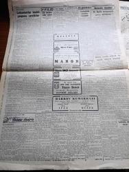 Cumhuriyet Gazetesi - 14 Ocak 1950 - Mısır'daki Seçimin Neticeleri Köşe Yazısı - Sovyet Rusya Kanlı Bir Temizlik Arifesinde - Seçim Tasarısının Mühim Bir Maddesi - Bütün Yurdu Şiddetli Bir Soğuk Dalgası Kapladı - Dün Bir İngiliz Denizaltısı Battı - Moskova'da 3 Yıl Yazan Bedell Smith Yazı Dizisi - İstanbul Valisi Fahrettin Kerim Gökay'ın Radyodaki Konuşması - Taksim'de Opera Binasının İnşaatı Durdurulmayacak - Zeynep Kamil Hastanesi'nin Bir Yıllık Faaliyeti - 100. Doğum Yıldönümünde Bizler Ve Pierre Loti Yazan A. Adnan Adıvar - Sapa Yol Yazan Concordia Merrel Yazı Dizisi - Sabahattin Ali'yi Öldürmekten Sanık Ali Ertekin'in Davası - Ölüme Doğru Yazan Agatha Christie Yazı Dizisi - Lig Maçları Tehir Edildi - Galatasaray Fenerbahçe Basketbol Maçı - Manon Saray Ve İnci Sinemasında - Şehir Dram Tiyatrosunda Tebeşir Dairesi - Gripin - Bulmaca - Bugünkü Radyo Programı - Citroen Araba - Siera Radyoları - Arı Unları - Muammer Karaca Opereti Sizin Sokak Bugün Maksimde