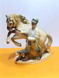 P94---ALÇI ATLI ADAM VE KÖPEK BİBLO