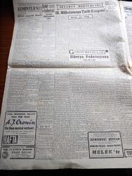 Cumhuriyet Gazetesi - 26 Eylül 1950 - Köşe Kapmaca Yazan Nadir Nadi Köşe Yazısı - Celal Bayar Ve Adnan Menderes'in Kömür Havzasında Dünkü Tetkikleri - İçişleri Bakanı Rükneddin Nasuhioğlu Ve İskan Müdürü Yekta Aytan Edirne'de - Edirne'ye Gelen Göçmenler Ve Acıklı Bir Levha Kırık Bebek Fotoğraf - Dean Achesonun Barış Planını Destekliyoruz - Göçmenleri İyi Karşılıyamıyoruz - Giritte Zelzele - Kore'de Nihai Zafere Doğru - Atlantiği Geçen İlk Tepkili Uçak Fotoğraf - Komintern'in İçyüzü Yazan Castro Delgado Yazı Dizisi - 9. Milletlerarası Tarih Kongresi Yazan Hasan Ali Yücel - Otel Lokanta Ve Gazinocular Sendikası Kuruluyor - Karanlık Oda Yazan Peride Celal Yazı Dizisi -  İvonne De Carlo Tarafından Yaratılan Aşk Melikesi Sümer Sinemasında - Hep O Masal Yazan Kemal Ragıp Enson Yazı Dizisi - Galatasaray Takımı Dün Londra'dan Döndü - Hamiyet Yüceses Ahmet Üstün Bu Gece Suadiye Plaj Gazinosunda - Siemens Alman Radyoları - Dentol Diş Macunu - Volvo Kamyonları - Puro Tuvalet Sabunu