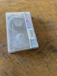 HİLAL ÖZDEMİR - BU BENDEKİ ESKİ YARA - KASET (JELATİNİNDE)