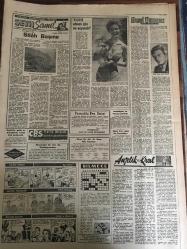 YENİ SABAH GAZETESİ 22 AĞUSTOS 1961 YIL :24 SAYI :8060--Başgil ,AP den müstakil aday : Profesör Samsun A.P müstakil adayı olmayı kabul ettim dedi .--Bayındırlık Bakanı Gökdoğan istifa etti --Polis ,Münih de banka soyan  bir genci arıyor --Bir sabotaj teşebbüsü  akım kaldı --Trafik Müdürü konuşacakmış --Cemal Gürsel Ankara da ---Keşke teklif edilmeseydi :Siyavuşgil --Radyo Programları ---22 Venedik Film Festivali Açıldı --Bir şoför ,direksiyon başında öldürüldü --Dış politika mevzuunda Kıbrıs ta ihtilaf çıktı ---Atletizm Birinciliği çok sönük geçiyor --Milli lig bu hafta başlıyor --Milli güreş takımımız İran adavet edildi ---Beşiktaş ,ücretli menacer arıyor --9 Vilayetin Valileri Değiştirildi --Hahambaşı dün seçildi ---Lisede dört yıl okuyanlar kıdem istiyor ---Gangsterliğini ilan eden edene --Kooperatiflere 400 milyon lira --İzmir de 3 trafik kazasında 1 kişi öldü --