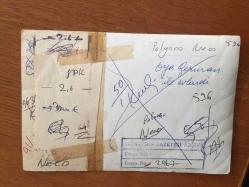 ŞARKICI NECO'NUN ORİJİNAL FOTOĞRAFI 18 x 12 cm EBADINDA - NECO, EŞİ OYA GERMEN'LE DÜĞÜNDE HATIRA FOTOĞRAFI ÇEKTİRİRLERKEN (AÇIKLAMAYI OKUYUNUZ)