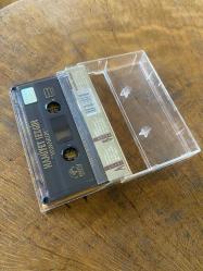 HAMİYET SEZGİN - YANARIM - KASET