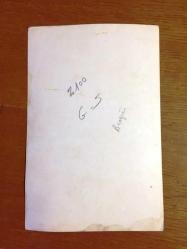 FİLİZ AKIN'IN ORİJİNAL FOTOĞRAFI - 18 x 12 cm EBADINDA - FİLİZ AKIN BİR YEŞİLÇAM FİLMİ ÇEKİMLERİNDE KULLANILACAK BEZ MANKENİ HAZIRLARKEN
