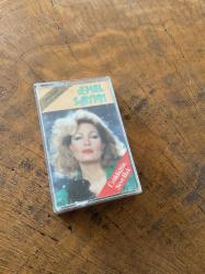 EMEL SAYIN - ÜZÜLDÜĞÜN ŞEYE BAK - KASET