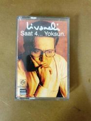 ZÜLFÜ LİVANELİ / SAAT 4 YOKSUN - KASET
