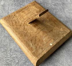 EL EMEĞİ OYMA AHŞAP ŞİRİNLER FİGÜRÜ.  KOLEKSİYONLUK NADİR . SOL ÜST KÖŞESİNDE MEHMET İMZASI MEVCUT