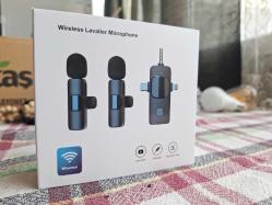 Kablosuz Mikrofon - iphone ve Android uyumlu - 2 ayrı mikrofon - 1 defa kullanıldı  Telefondan yayıncılık yapanlar için kullanımı kolay sesi net bi mikrofon