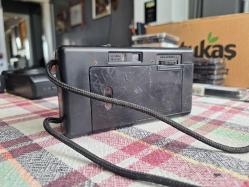 iki adet Filmli Fotoğraf Makinası - Canon - Kodak - Pil yeri arızalı