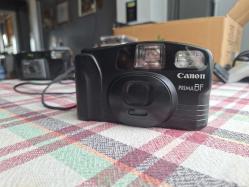 iki adet Filmli Fotoğraf Makinası - Canon - Kodak - Pil yeri arızalı
