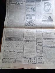 Cumhuriyet Gazetesi - 10 Mart 1957 - Adnan Menderes'in Ortadoğu Durumu İçin Demeci - İran Veliahdı Abdülillah Dün Tahran'a Gitti - Sivas Tankerinde Ortaya Çıkarılan Afyon Kaçakçılığı - Bize Karşı Rus Yunan Müşterek Kampanyası - İsmet İnönü Dün Sabah İzmir'e Harekete Geçti - Türk Ordusunun İlk Kadın Doktor Subayı Ülkü Sema Aran- Vatikan Ve Biz Yazan Numan Menemencioğlu  Köşe Yazısı - İdam Sehpasında Can Veren Devletliler Yazan Cemalettin Saraçoğlu Yazı Dizisi - Kırkıncı Oda Yazan Peride Celal Yazı Dizisi - Amerikan Başkanı Eisenhower'in Ortadoğu Planı Fiilen Yürürlüğe Girdi - Dram Tiyatrosunun Büfecisi Stelyo Vefat Etti - Turing Ve Otomobil Kurumunun Kongresi - Haftanın Şakaları Yazan Burhan Felek - Hint Güneşi Şehzadebaşı ve Çemberlitaş Sinemasında - Namus Borcu Filmi Atlas Sinemasında - Resimli Romanımız Mormon Mezhebi Ve Kurucusunun Dramı  - Fenerbahçe Bugün Vefa İle Karşılaşıyor - Beykoz Beşiktaş'ı Farkla Yendi - Ömer Besim Krosu Bugün Yapılıyor - Göztepe Ujpesti 2 1 Yendi- Muhabank