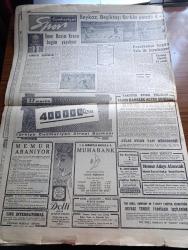 Cumhuriyet Gazetesi - 10 Mart 1957 - Adnan Menderes'in Ortadoğu Durumu İçin Demeci - İran Veliahdı Abdülillah Dün Tahran'a Gitti - Sivas Tankerinde Ortaya Çıkarılan Afyon Kaçakçılığı - Bize Karşı Rus Yunan Müşterek Kampanyası - İsmet İnönü Dün Sabah İzmir'e Harekete Geçti - Türk Ordusunun İlk Kadın Doktor Subayı Ülkü Sema Aran- Vatikan Ve Biz Yazan Numan Menemencioğlu  Köşe Yazısı - İdam Sehpasında Can Veren Devletliler Yazan Cemalettin Saraçoğlu Yazı Dizisi - Kırkıncı Oda Yazan Peride Celal Yazı Dizisi - Amerikan Başkanı Eisenhower'in Ortadoğu Planı Fiilen Yürürlüğe Girdi - Dram Tiyatrosunun Büfecisi Stelyo Vefat Etti - Turing Ve Otomobil Kurumunun Kongresi - Haftanın Şakaları Yazan Burhan Felek - Hint Güneşi Şehzadebaşı ve Çemberlitaş Sinemasında - Namus Borcu Filmi Atlas Sinemasında - Resimli Romanımız Mormon Mezhebi Ve Kurucusunun Dramı  - Fenerbahçe Bugün Vefa İle Karşılaşıyor - Beykoz Beşiktaş'ı Farkla Yendi - Ömer Besim Krosu Bugün Yapılıyor - Göztepe Ujpesti 2 1 Yendi- Muhabank