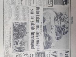 Cumhuriyet Gazetesi - 21 Şubat 1957 - Meclis Bütçe Müzakerelerine Büyük Gürültü İçinde Başladı - Birleşmiş Milletlerde Yunan Davası Suya Düştü -  Maliye Vekili Hasan Polatkan'ın Nutku Fotoğraf - Başkan Eisenhower Çok Müşkül Durumda - Kral Suud Moskova'ya Çağrılıyor - Soprano Leyla Gencer Geldi - Dün Gece 62 Macar Mülteci Daha Geldi - Ordinaryüs Profesör Sadri Maksudi Dün Vefat Etti - Kızılaydaki Suistimal Hadisesi - İstanbul Börekçiler Derneğinin Kongresi Fotoğraf - İdam Sehpasında Can Veren Devletliler Derleyen Cemaleddin Saraçoğlu Yazı Dizisi - Despot Yazan Reşat Enis Yazı Dizisi - Geçen Yıl 2226 Kitap Basıldı - Avrupa Birliğine Doğru İlk Adım  - Resimli Romanımız Mormon Mezhebi Ve Kurucusunun Dramı Çeviren Mazhar Kunt Yazı Dizisi - Bulmaca - Milli Kız Voleybol Takımı Seçiliyor - Kız Liseleri Basketbol Finalinde İstanbul Hükmen Şampiyon - Galatasaraylı İsmail Kurt İyileşti - Fenerbahçeli Feridun Bukager Dün Gece Geldi - Vefa Emniyet Maçı Bugün - Küçük Ayasofya'nın Kongresi -