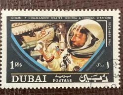 Dubai Pulu - Dubai Stamp - Postadan Geçmiş Pul Filateli - Damgalı - ARALIK 1965 UZAY GEMİSİ KOMUTANI WALTER SCHIRRA VE THOMAS STAFFORD TEMALI PUL , 1 PARA - YABANCI PULLAR -NOSTALJİK DOĞUM GÜNÜ HEDİYESİ
