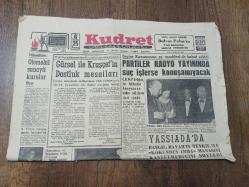 KUDRET GAZETESİ 25 MART 1961 - PARTİLER RADYO YAYININDA SUÇ İŞLERSE KONUŞAMIYACAK - GÜRSEL İLE KRUŞÇEF'İN DOSTLUK MESAJLARI