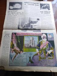 Cumhuriyet Pazar Gazetesi - 20 Eylül 1953 - Dünya Mizahı - Karikatür - Sulukulede Bir Gece Eğlentisi Yazan Kazım Kip - Birleşmiş Milletler Nezleye Karşı Büyük Bir Mücadeleye Hazırlanıyor - Haftanın Şakaları Yazan Burhan Felek - 1.80 Boyundaki Artist Jose Ferrer Cüce Ressam Rolünde - Greta Garbo'nun Boğaziçi Günleri Fotoğrafı - Bing Crosby'nin Yeni Rol Arkadaşı Nicole Maurey Fotoğrafı - Marilyn Monroe'nun Esrarı - Ev Kadın Moda Köşesi - Cinsi Cazibe Nasıl Ölçülür - Ressamlar ve Şairler Deliler Gibidir İstedikleriniz Yaparlar Yazan Zeynel Akkoç - Dünya Edebiyatından Seçme Hikayeler Yazan Betty Kjelgard - İlk Tayyare Havada 1 Dakika Uçmuştu Bugün Dünya Üç Günde Dolaşılıyor - Harp Köpekleri Nasıl Yetiştiriliyor - Buluttan Nem Kapan Hassas Elektronik Burun - Tıp Tarihinde Emsalsiz Vaka Taş Kesilen Böbrek - İster İnan İster İnanma Yazan Ripley - Ölmez Adam - Kanadada Buzdan Bir Saray - Dünyanın En Tehlikeli İşi Artezyen Kuyularını Temizleme