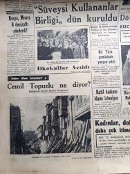 Cumhuriyet Gazetesi - 2 Ekim 1956 - CHP'nin Cevabı Partilerarası İşbirliğini Katiyetle Suya Düşürdü - Elazığ Ve Malatya Şeker Fabrikaları Da Açıldı - Kıbrıs Lefkoşe'de Caddeye İngilizler Katliam Yolu Adını Taktı Fotoğrafı - Atatürk Üniversitesi Hazırlığı - Hitler'in Halefi Amiral Doenitz Hapisten Çıktı - Süveyşi Kullananlar Birliği Dün Kuruldu - Devlet Tiyatrosunda Finten - Şairi Azam Abdülhak Hamid'in Eşi Lüsiyen Finten'in İlk Temsilinde Bulunmak Üzere Ankara'ya Çağrıldı Fotoğrafı - Nefes Alan İstanbul 4 Cemil Topuzlu Ne Diyor Röportajı Yapan Şahab Balcıoğlu - Don Camillo'nun Küçük Alemi Yazan G. Guareschi Yazı işleri - Aşktan Da Üstün Yazan Elizabeth Gaskell Yazı Dizisi - Komili Çamaşır Sabunları - Karşılıklı İtimad Yazan Burhan Felek Köşe Yazısı - Komünist İmparatorluğu 20 Sene Kadar Ortadan Kalkacak - Tarihin Tarihi Kraliçe Marie Stuart - Yeşil Alev Filmi Yeni Melek Sinemasında - Fenerbahçe Moskova Dinamo Maçının Hazırlıkları - Fenerbahçe Kulübü Atletizm Şubesi Kaptanı Kamran Tekil