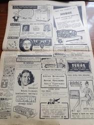 Cumhuriyet Gazetesi - 3 Nisan 1948 - Faşizm İle Komünizmi Ayırt Etmek Doğru Değildir Köşe Yazısı - Berlin'de Durum Gittikçe Vahim Bir Safhaya Giriyor - Sovyetler İngiliz Amerikan Bölgesi Yakınına Zırhlı Birlikle Sevkettiler - Dışişleri Bakanımız Necmettin Sadak Dün Atina'ya Vardı - Fındıklı'da Güzel Sanatlar Akademisi Yangınında Kasıt Var Fotoğrafı - Ankara Üniversitesi Rektörü Şevket Aziz Kansu'nun Odasında Hadiseye Karışan 80 Genç Mahkemeye Verildi - Şehir Tiyatrosundaki Hadise Mahkemeye intikal Etti - Cahide Sonku ve Hüseyin Kemal Gürman Tarafından Şevket Bayatlıya Açılan Hakaret Davası - Kavga İle Biten Şiir Resmigeçidi - Safiye Ayla İle Perihan Altındağ Sözeri Borsa Kıraathanesinde - Goebbels'in Hatıraları Yazı Dizisi - Yeni Kitaplardan 10 Tanesi Yazan Kemal Salih Sel - Huzur Yazan Ahmet Hamdi Tanpınar Yazı Dizisi - Deli İmiş Yazan Burhan Felek Köşe Yazısı - Zehirli Kucak Filmi Elhamra Sinemasında -Müzeyyen Senar Işıl Ve Zehra Bilir Beyoğlu Eski Novotni Oteli Altında Saz Salonunda