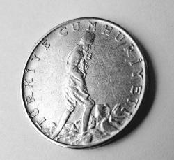 295// 2,5 Lira (1963) Çil kalın