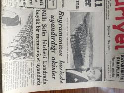 Cumhuriyet Gazetesi - 31 Ekim 1945 - Krizin En Şiddetli Safhası Yazan Nadir Nadi Köşe Yazısı - Truman İle Attle 11 Kasım'da Görüşecekler - Cumhuriyet Bayramımızın Hariçte Uyandırdığı Akisler - Evvelki Gün Ankara'da Yapılan Geçit Resminde Milli Şef Ve Kahraman Ordu Fotoğrafı - Arap Birliği Konseyi Bugün Toplanıyor Toplantıda Filistin Davası Görüşülecek - Etibba Odasının Yeni İdare Heyeti Dün Gece Belli Oldu - Baha Varnalı - Atatürk'ün Manevi Huzurunda Fotoğrafı - Çin'deki Savaş - Bugün Saraçoğlu Mahallesi Merasimle Açılmıştır - Bulgaristan'daki Hadiseler Ecnebi Muhabirlerinin Telgraflarına Yeniden Sansür Kondu - En Büyük Aşkım Bugün Marmara Sinemasında - Leyla'nın Aşkı Milli Ve Alemdar Sinemalarında - Cumhuriyet Rejimi Ve Vatandaşlık Fazileti Yazan Profesör Doktor Yavuz Abadan - Merhum Sami Yetikin Evindeki Müzayede Yazan Fikret Adil - Drakula'nın Oğlu Alkazar Sinemasında - Don Juan Şark Sinemasında - Bir Aşk Gecesi Nakleden Hamdi Varoğlu Yazı Dizisi - Hasan Ali Yücel Londra Radyosunda