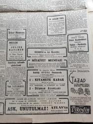 Cumhuriyet Gazetesi - 9 Nisan 1948 - Umumi Af Tasarısı Köşe Yazısı - Bulgaristanla Aramızdaki Ataşemiliterler Hadisesi - Batı Almanya'da Hükümet Kurulmak Üzere Birleşik Amerika 5 Maddelik Bir Program Teklif Etti - Bir Amerikalı Yazara Göre Türk Rus Savaşında Bizim 4 Günden Fazla Dayanabileceğimize İstanbul'da Kimse İnanmıyormuş - Adapazarı'nda Sel Fotoğraf - Romanya'dan Firarlara Kızılordu Mensupları Yardım Ediyorlar - Beş Yıllık Maden Planı - Yeni Tip Ekmek Kararnamesi Çıktı - İstanbul'da Köpek Salgını - Düşman Piyesi Şehir Tiyatrosundaki Hadise'nin Dünkü Muhakemesi Fotoğraf - Goebbels'in Hatıraları Yazı Dizisi - Damga Filmi Taksim Sinemasında - Türkiye İktisat Mecmuası 3. Sayısı Çıktı - John Steinbeck'in Gazap Üzümleri Remzi Kitabevinde - Huzur Yazan Ahmet Hamdi Tanpınar Yazı Dizisi - Çimento Meselesi Yazan Burhan Felek Köşe Yazısı - Austin 1948 Model Binek Otomobilleri - Bugünkü Radyo Programı - Muammer Karaca Opereti Maksimde Hangisi Oyunu - Dermoliv Uyuz Ve Deri Hastalığı İçin