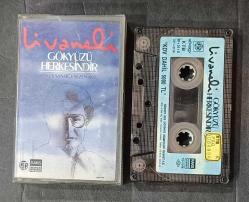 ZÜLFÜ LİVANELİ * GÖKYÜZÜ HERKESİNDİR * KASET