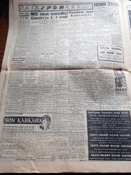 Cumhuriyet Gazetesi - 21 Aralık 1953 - Harp Sanayimizin inkişafı Köşe Yazısı - Yeni Petrol Kanunu Tasarısı Hazırlandı - Fransa'da Cumhurbaşkanı Seçilemiyor - Adnan Menderes CHP Neşriyatına Cevap Verdi - Milli Takım Namzetleri Dün Brezilyanın Cruzeiro Takımı İle Yaptığı Maçı 3 1 Kazanmıştır - İran'da Doktor Musaddık Hakkında Karar - Cüzamlı Kadın Yazan Guy Des Cars Yazı Dizisi - Büyük Atatürk İçin Okutturulan Mevlid - Allah Taksimi Yazan Burhan Felek Köşe Yazısı - Akbank - Çukurova Takım Koşusu - Milli Maça Dair Futbol Federasyonu Başkanı Orhan Şeref Apak'ın Beyanatı - Danimarka Beşiktaş Maçı Ankara'da Yapılacak - Şöhret Fabrikatörü Guido Orlando Yazı Dizisi - Krem Pertev - Vita Yağ - Siemens Alman Radyoları - Rally Traş Makinesi
