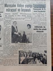 Cumhuriyet Gazetesi - 23 Temmuz 1946 - Millet Olgunluk İmtihanını Başarıyla Verdi Yazan Abidin Daver Köşe Yazısı - Seçimin Umumi Neticesi Henüz Meçhul - İzmir'de Bütün Tahminleri Altüst Eden Netice - İsmet İnönü Evvelki Sabah Ankara'da Reyini Kullanırken Fotoğrafı - İstanbul'da Netice Uzadıkça Uzuyor - Beyoğlu Seçim Heyeti Fotoğrafı - Dünkü Bilanço Ajansa Göre 249 CHP 12 Demokrat Parti Adayı Kazandı - Aydın'da da Halk Partisi Kazandı - Mareşal Fevzi Çakmak'ın Vali Lütfi Kırdar'a Yaptığı Müracaat Ve Beyanatı Fotoğraf - Hikmet Bayur Manisa'da Kazanamadı - Samsun'da Demokrat Parti Kazandı - Müzeyyen Senar Işıl Ve İsmail Dümbüllü Suadiye Çıkardıbinde - Neyzen Tevfik ve Sağlık Müdürlüğü - Marmara Bölgesinde Seçim Yazan Necmi Erkmen - Sonsuz Panayır Yazan Halide Edip Adıvar Yazı Dizisi - Amcabey Ve Gözyaşı Çizen Cemal Nadir -  Çukurovada Seçim Ahmet İhsan Bildiriyor - Sovyetlere Göre İngilizler - Hasan Çocuk Pudrası - Bugünkü Radyo Programı - Borsa - Limanımıza Gelen Ve Giden Vapurlar