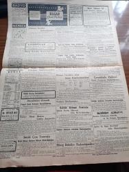 Cumhuriyet Gazetesi - 23 Temmuz 1946 - Millet Olgunluk İmtihanını Başarıyla Verdi Yazan Abidin Daver Köşe Yazısı - Seçimin Umumi Neticesi Henüz Meçhul - İzmir'de Bütün Tahminleri Altüst Eden Netice - İsmet İnönü Evvelki Sabah Ankara'da Reyini Kullanırken Fotoğrafı - İstanbul'da Netice Uzadıkça Uzuyor - Beyoğlu Seçim Heyeti Fotoğrafı - Dünkü Bilanço Ajansa Göre 249 CHP 12 Demokrat Parti Adayı Kazandı - Aydın'da da Halk Partisi Kazandı - Mareşal Fevzi Çakmak'ın Vali Lütfi Kırdar'a Yaptığı Müracaat Ve Beyanatı Fotoğraf - Hikmet Bayur Manisa'da Kazanamadı - Samsun'da Demokrat Parti Kazandı - Müzeyyen Senar Işıl Ve İsmail Dümbüllü Suadiye Çıkardıbinde - Neyzen Tevfik ve Sağlık Müdürlüğü - Marmara Bölgesinde Seçim Yazan Necmi Erkmen - Sonsuz Panayır Yazan Halide Edip Adıvar Yazı Dizisi - Amcabey Ve Gözyaşı Çizen Cemal Nadir -  Çukurovada Seçim Ahmet İhsan Bildiriyor - Sovyetlere Göre İngilizler - Hasan Çocuk Pudrası - Bugünkü Radyo Programı - Borsa - Limanımıza Gelen Ve Giden Vapurlar