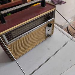 DELTA KIRMIZI RENK RADYO FM YOK İÇİ DOLU SES YOK