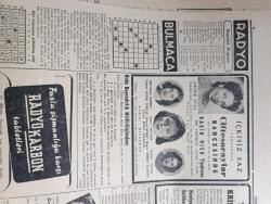 Cumhuriyet Gazetesi - 16 Eylül 1945 - Boğazlarımız Ve Amerikan Tezi Profesör Doktor Yavuz Abadan Köşe Yazısı - Irak Kral Naibi Geldi Fotoğraf - Amerikan Basını İngiltere'ye Yardım Edilmesi Aleyhinde - İstanbul Milletvekilleri Halkı Dinliyorlar - Acı Bir Kayıp Eczacı Hasan Dün Bir Kalp Krizi Neticesi Vefat Etti - Cemal Nadir Karikatür - Goering'in Hatıraları Yazı Dizisi - Haftanın Şakaları Yazan Burhan Felek - Lorel İle Hardi Çalgıcı Filmi İpek Sinemasında - Ciğerdelen Yazan Safiye Erol Yazı Dizisi - Beşinci Kol Saray Sinemasında - Zehra Bilir Ve İsmail Dümbüllü Beşiktaş Bahçesinde - Fenerbahçe Takımı Ajaks Futbolcularıyla Karşılaşıyor - Kira Kiralina Yazan Panait İstirati - Şişli Terakki Lisesi - Bugünkü Radyo Programı - Safiye Ayla Melahat İzmirli Ve Suzan Güven Cağaloğlu Çiftesaraylar Bahçesinde