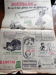 Cumhuriyet Gazetesi - 20 Ekim 1954 - Paramızın Kıymetini Korumak İçin Alınan Tedbirler - Irak Başvekili Nuri Said Paşa Türkiye'den Ayrıldı - Irak Başbakanı Nuri Sait Paşa Ve Adnan Menderes Yeşilköy Havaalanında Fotoğrafı - İstanbul Belgrad Temsili Maçı - Perapalas Oteli Sahibi Misbah Muhayyeş'in Vasiyetnamesi Açıldı -  Zoraki Diplomat Yazan Yakup Kadri Karaosmanoğlu Yazı Dizisi - Cumhuriyet Bayramı Hazırlığı - Korgeneral Fazıl Bilge Teğmen Hasan Güngör Ve Er Latif Karagöze Hediyelerini Veriyor - 1001 Kuyu Yazan Va Nü Yazı Dizisi - Londra Geceleri Yazan Robert Fabian Yazı Dizisi - Almanya'da Hayat Yazan Burhan Felek Köşe Yazısı - Dolandırıcı Filmi İstanbul'da İlk Kez Türkçe Olarak Alkazarda - Mazisini Unutan Kadın Lüks Ve Pangaltı Tan Sinemalarında - Dünya Basketbol Şampiyonası - Lig Maçlarında Hakem Deplasmanı Yapılacak - Bahçeden Bir Adam Girdi Yazan Perihan Zorlu Yazı Dizisi - Resimli Romanımız Doktorun Aşkı Yazan George Simenon - Film Yıldızı Belgin Doruk Puro Tuvalet Sabunu Diyor
