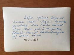 DEFNE YALNIZ & METE SEZER ÇİFTİNİN ÜST KATLARINDA OTURAN AVUKAT İLYAS AKÇAM TARAFINDAN BIÇAKLA YARALANMALARI OLAYINA AİT  ORİJİNAL 5'Lİ FOTOĞRAF SETİ - 18 x 12 cm EBADINDA - 22 MART 1983