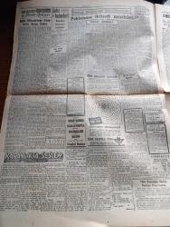 Cumhuriyet Gazetesi - 25 Temmuz 1956 - Kıbrıs Davasında Türk Hukuku En Eskidir Ve Kıymeti Haizdir - Erivandan Kurtulmak İsteyen Ermeniler -  İsmet İnönü Taşlıktaki Evinde Kıbrıs Hakkında Konuşurken Fotoğraf -  Başbakan Adnan Menderes Afganistana Hareket Etti -  Lozan Muahedesinin 33. Yıldönümü - Binicilerimizin Londra'da Kazandıkları Başarılar - Binicilik Ekibi Kaptanı Binbaşı Salih Koç Fotoğraf - Gülhane Parkında Yapılan Ev Kedi ve Köpekleri Arasında Müsabaka - Beynelmilel Yelken Müsabakaları - İki Devrin Perde Arkası Yazan Samih Nafiz Tansu Yazı Dizisi - Karanlıkta Sesler Yazan Perihan Zorlu Yazı Dizisi - Mussolini'nin Çocuklarına Maaş Bağlanıyor -Yeni Araba Vapurları - Borsa - Adalar Güzeli Ve Film Yıldızı Ayten Çankaya Puro Tuvalet Sabunu Kullanıyorum Diyor - Karacaoğlan Yazan Yaşar Kemal Resimleyen Münif Fehim Yazı Dizisi - Resimli Romanımız Kraliçenin Gerdanlığı Yazan Pierre Gordeaux - Tenisçi Nazmi Bari Fotoğraf - Futbol Hakem Mektebi Açılıyor - Novi Belgrad Voleybol Takımı
