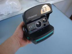 POLAROID 600  ( FOTOĞRAFI ANINDA ÇIKARAN )  FOTOĞRAF MAKİNESİ - Made ENGLAND - Açıklamayı Okuyunuz