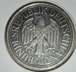 ALMANYA  1990 J   1 MARK