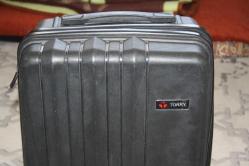 TORRY VALİZ DETAYLAR RESIMLERDE ORJINAL (CD-ODA