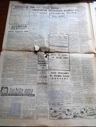 Cumhuriyet Gazetesi - 23 Ekim 1957 - Son Üç Gün Yazan Nadir Nadi Köşe Yazısı - Seçim Kampanyası Bu Akşam Sona Eriyor - İsmet İnönü Dün Ankara'da Adnan Menderes'e Cevap Verdi - Adnan Menderes Demokrat Partililer Arasında Zengin Olmadığını Söyledi Fotoğraf - Fuat Köprülü Dün Adnan Menderes'e Cevap Verdi - Şemsettin Günaltay'ın Adnan Menderes'e Sorduğu Sorular - Demokrat Parti Ağrı İsyanını İstismara Kalkıştı - Üniversitelilerle Demokrat Parti'liler Arasında Dün Geceki Hadise - 20 Liraya Bir Yahudi Nakleden M. Kenan Kan Yazı Dizisi - İblisin Kızı Yazan Guy Des Cars Yazı - Kime Neden Rey Vereceğiz Yazan Burhan Felek Köşe Yazısı - Behzad Budak Ve Raşid Rıza'nın 50. Sanat Yılları Fotoğrafı - İstanbul Müstakil Mebus Adayı Tarık Yakova Ne Diyor - Pasifik Cehennemi Filmi Ar Sinemasında - Şevket Yücesaz Orkestrası Manhattan Pavyonda - Atletizm Sahalarına Bir Yıldız Doğuyor Mustafa Mavi Engin - Eşfak Aykaç Sert Fakat Haklı Konuştu - Sana Nebati Margarin - Yalçın Granit Basketbol Oynayabilecek